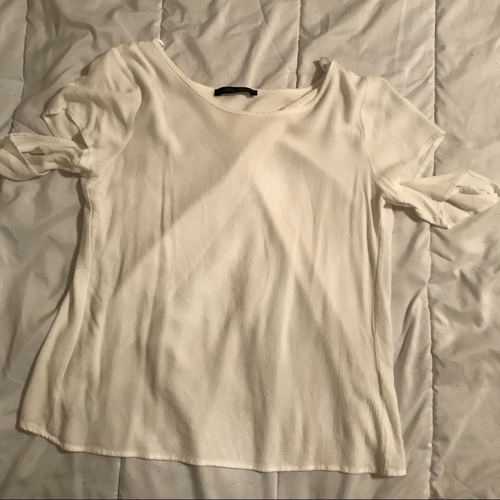 Shirt with Cut Sleeve